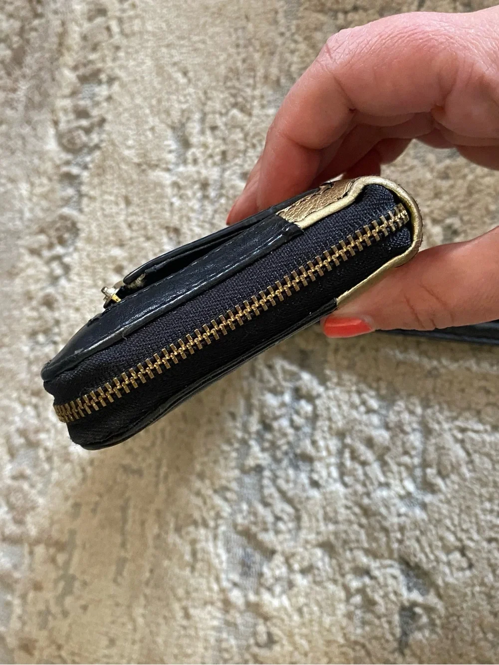 Fossil Black and Gold Color Block Leather Wristlet Wallet Zip Around Coin Purse